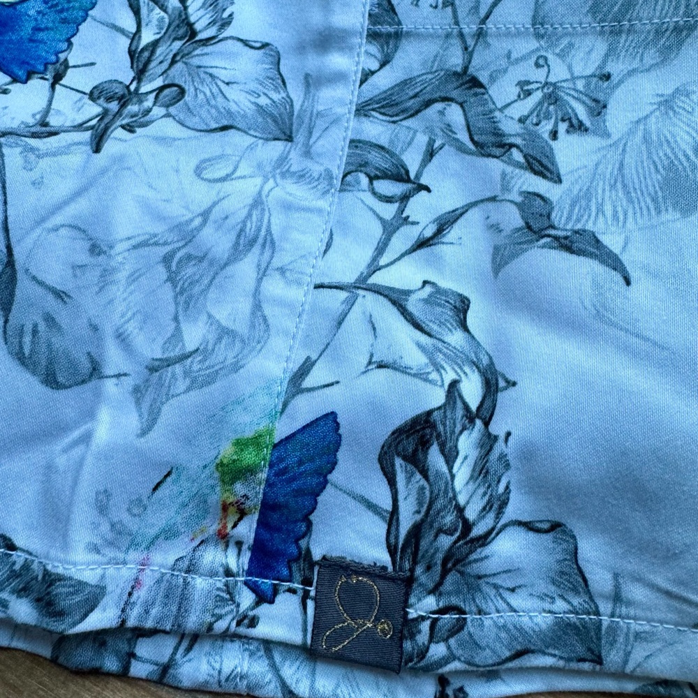 NWT JAANUU Hummingbird Floral Scrub Top S - Picture 5 of 6